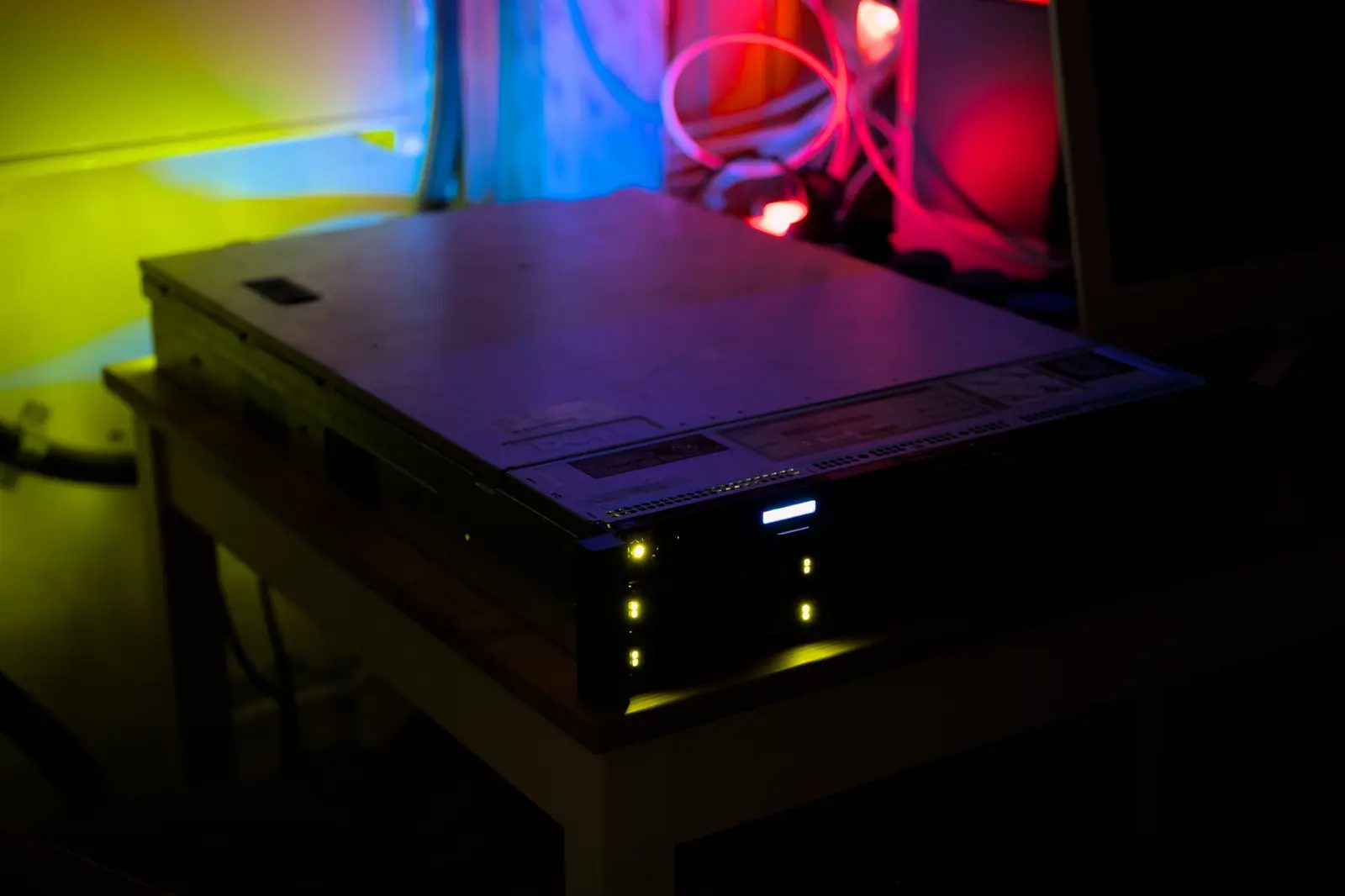 Serverschrank in einem Rechenzentrum